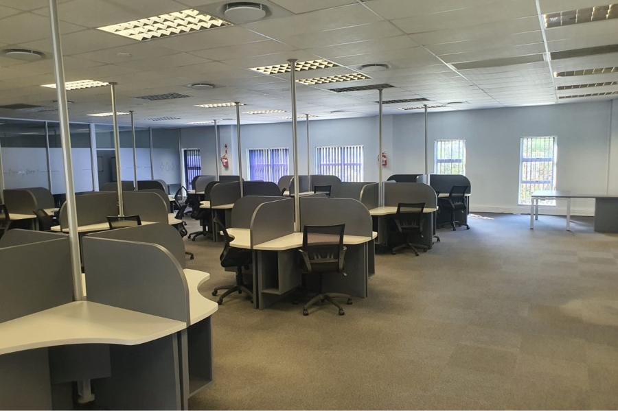 To Let commercial Property for Rent in Fairview Eastern Cape